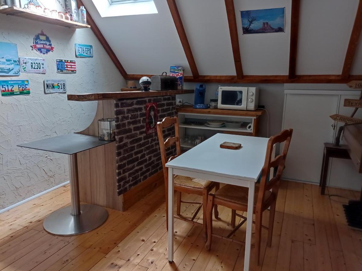 Chambre Campagnarde Du Gres Rouge De Beauval ภายนอก รูปภาพ